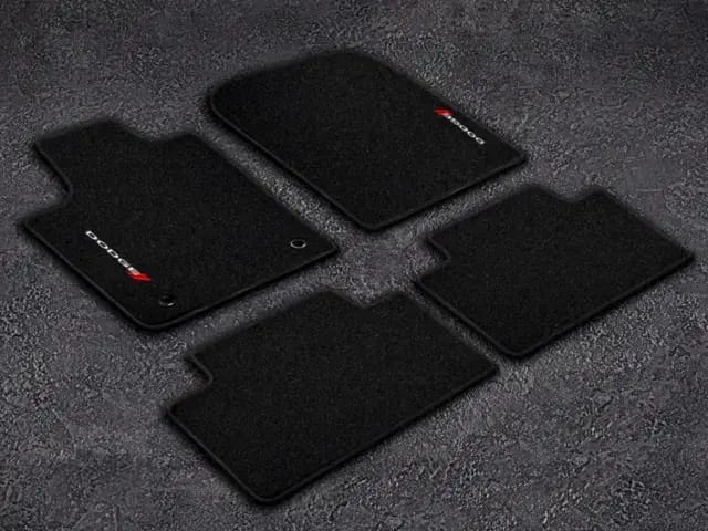 Carpet Floor Mats thumbnail 3