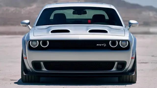 2019 Hellcat Hood thumbnail 2