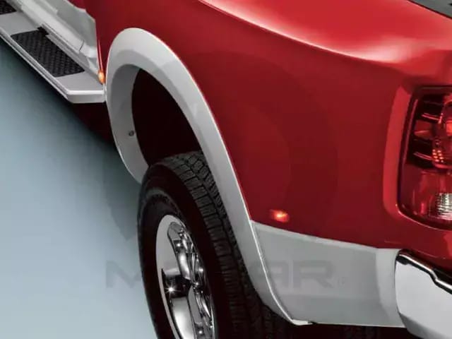 Wheel Lip Opening Molding Kit thumbnail 4