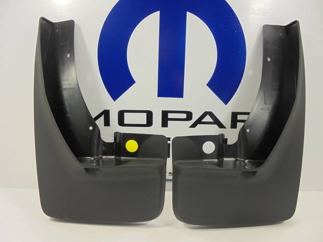 Splash Guards, Molded -- Front For Vehicles With Production Fender Flares