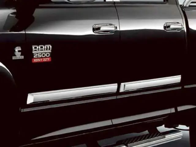 Molding, Body Side, Chrome thumbnail 2