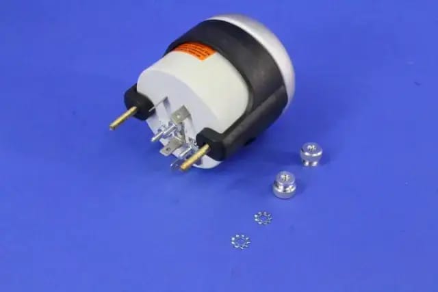 Voltmeter Gauge thumbnail 3