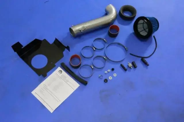 Cold Air Intake Kit thumbnail 4