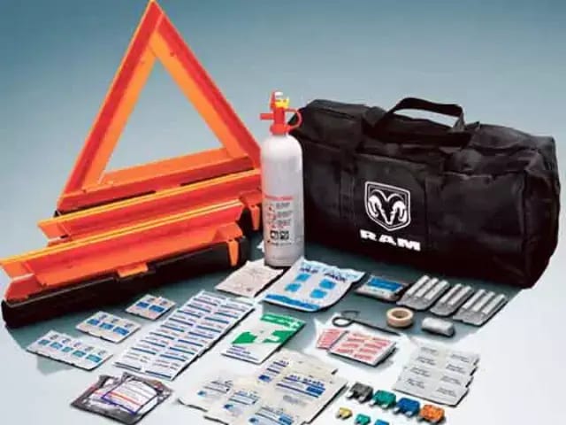 Roadside Safety Kit thumbnail 6