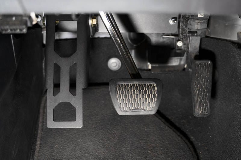 DV8 Offroad 18-20 Jeep Wrangler JL Adjustable Dead Pedal thumbnail 5