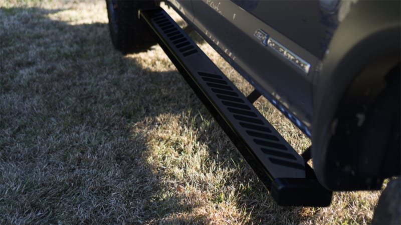 Lund 09-17 Dodge Ram 1500 Quad Cab Summit Ridge 2.0 Running Boards - Black thumbnail 4