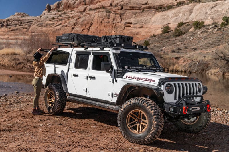 AMP Research 20-24 Jeep JT Gladiator (Launch/Overlnd/Rubicon/Sport/Sport S) PowerStep XL - Black thumbnail 3