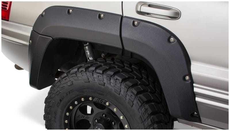 Bushwacker 99-04 Jeep Grand Cherokee Cutout Style Flares 2pc - Black - 10072-07 thumbnail 2