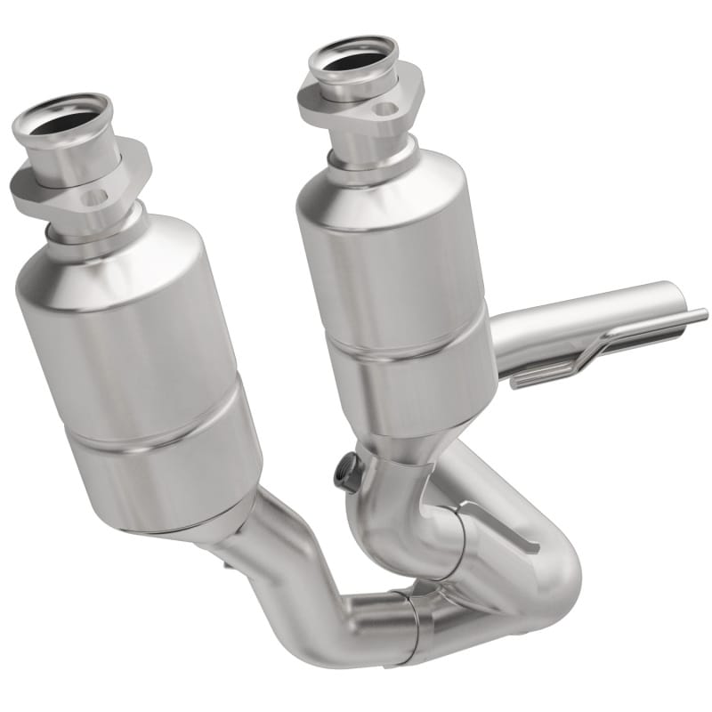 MagnaFlow Direct Fit Catalytic Converter 99-04 Jeep Grand Cherokee 4.0L Front