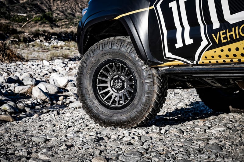 ICON Recon Pro 17x8.5 5 x 4.5 0mm Offset Charcoal Wheel thumbnail 8