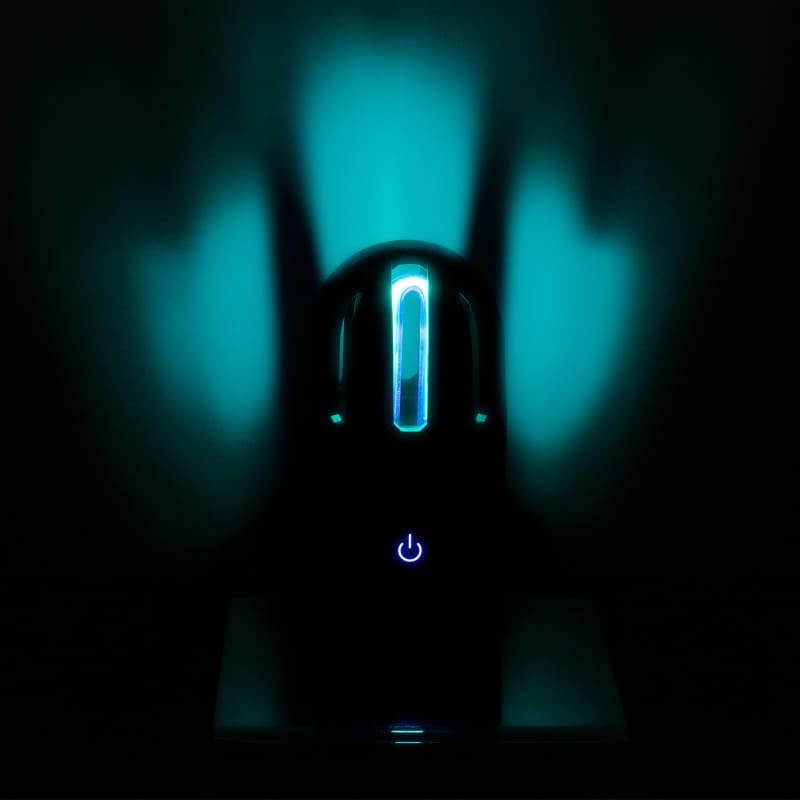 Oracle 3W UV-C Mini Sterilization Lamp- Portable UVGI Disinfection Device (Black) - Black thumbnail 3