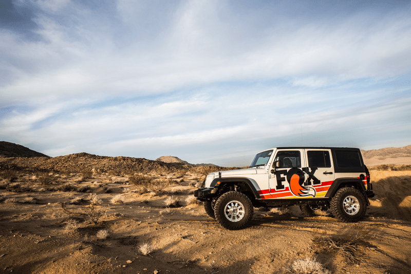 Fox 07+ Jeep JK 2.0 Performance Series 11.1in. Smooth Body IFP Front Shock (Aluminum) / 4-6in. Lift thumbnail 4