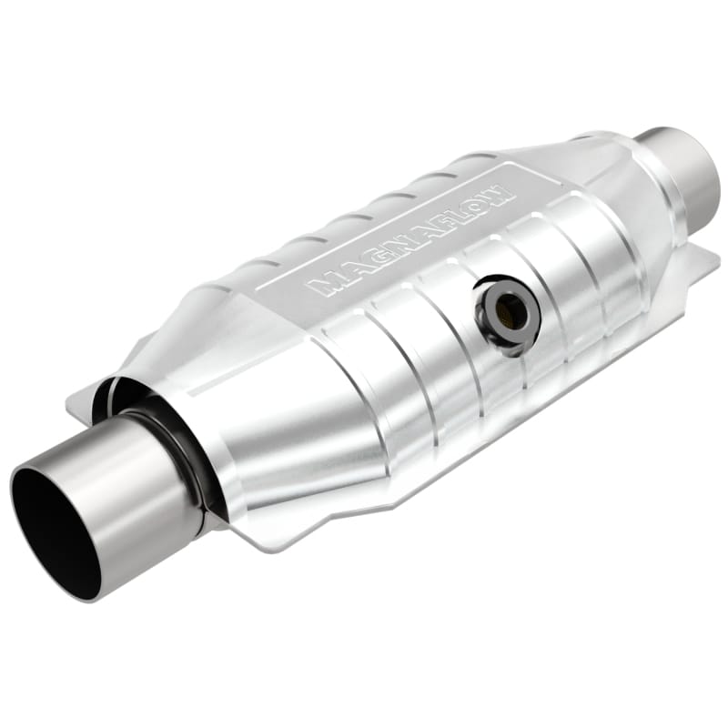 MagnaFlow Universal Catalytic Converter 2.50 Mid O2 Rear
