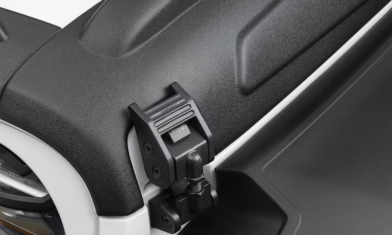 Bushwacker 18-22 Jeep Wrangler 2/4dr / 20-22 Jeep Gladiator Trail Armor Hood Armor (3pc) - Tex. Blk thumbnail 2