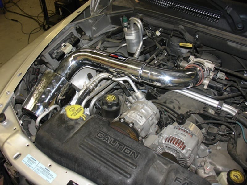 Injen 00-04 Dakota 4.7L V8 (w/o Cruise Control) Power-Flow (incl. Diamond plate heat shield) Wrinkle thumbnail 2