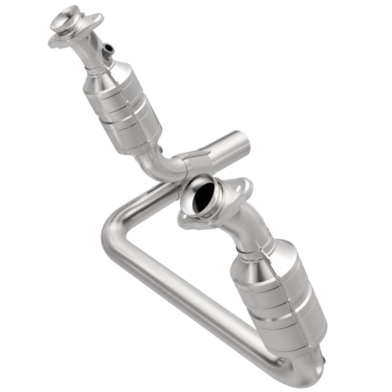 MagnaFlow Direct Fit Catalytic Converter 04 Dodge Durango 3.7L/4.7L