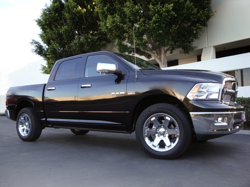 AMP Research 2013-2015 Dodge Ram 1500/2500/3500 All Cabs PowerStep Plug N Play - Black thumbnail 2