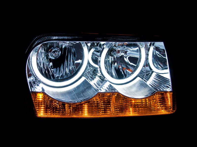 ANZO 2005-2010 Chrysler 300 Crystal Headlights w/ Halo Chrome (CCFL) thumbnail 3