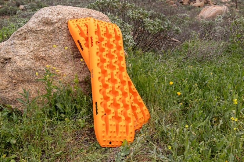 DV8 Offroad DV8 Xtract Traction Boards | Pair | Orange thumbnail 2