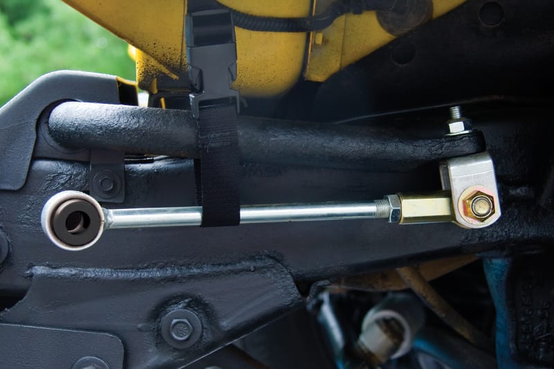 Zone Offroad 97-06 Jeep Wrangler TJ 3-4in Sway Bar Disconnects for 0-2in Lift Kit thumbnail 2