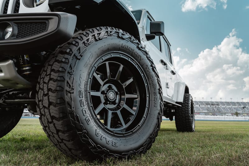 ICON Recoil 20x10 5x5 -24mm Offset 4.5in BS Gloss Black Wheel thumbnail 2
