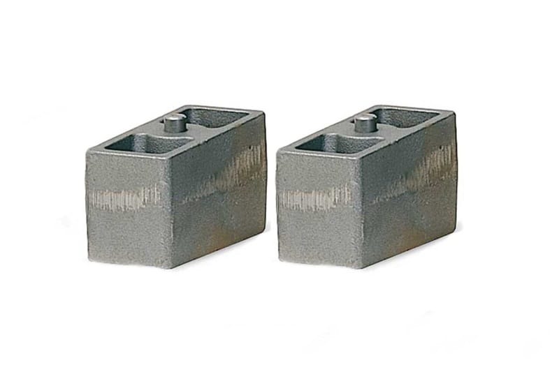 Fabtech 92-99 GM C1500 2WD Rear Leaf Spring Block Kit - 4in thumbnail 2