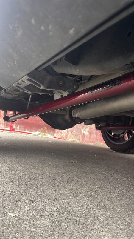 Wehrli 99-10 Ford / 94-22 RAM Univ ECLB/CCLB 68in. Traction Bar Kit - Bengal Red thumbnail 7
