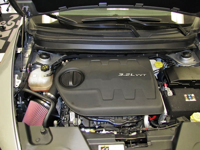 K&N 14-15 Jeep Cherokee V6 3.2L AirCharger Performance Intake Kit thumbnail 3