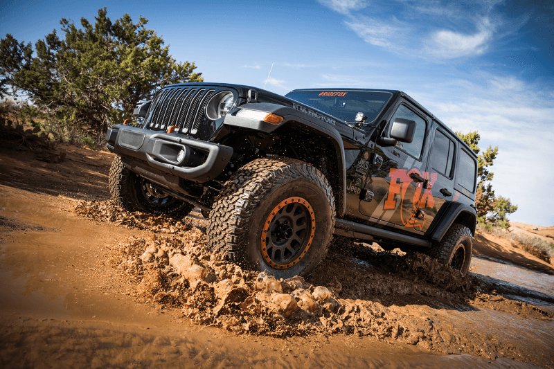 Fox 18+ Jeep JL 2.5 Factory Race Series Rear Shock Set 4.5-6in Lift w/ DSC thumbnail 6