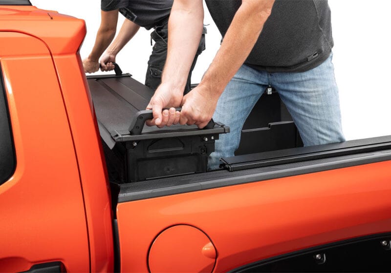 RealTruck 19-26 RAM 1500 5.7ft Bed (w/o MultiFunction Tailgate) RetraxPRO EZ-Off FRC-4000 thumbnail 5