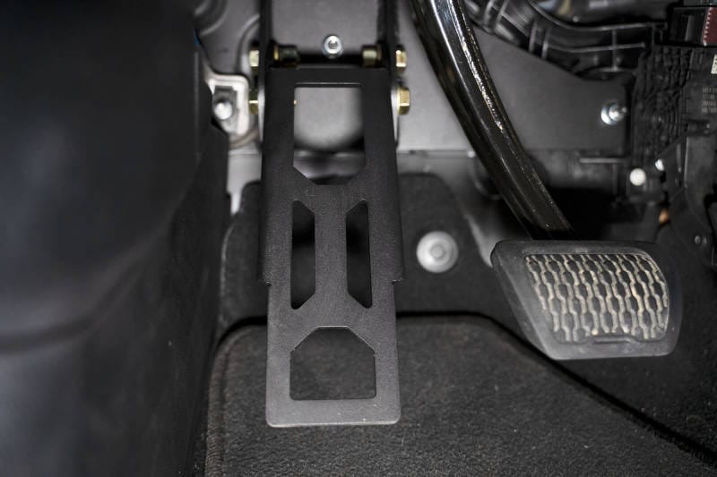 DV8 Offroad 18-20 Jeep Wrangler JL Adjustable Dead Pedal thumbnail 7