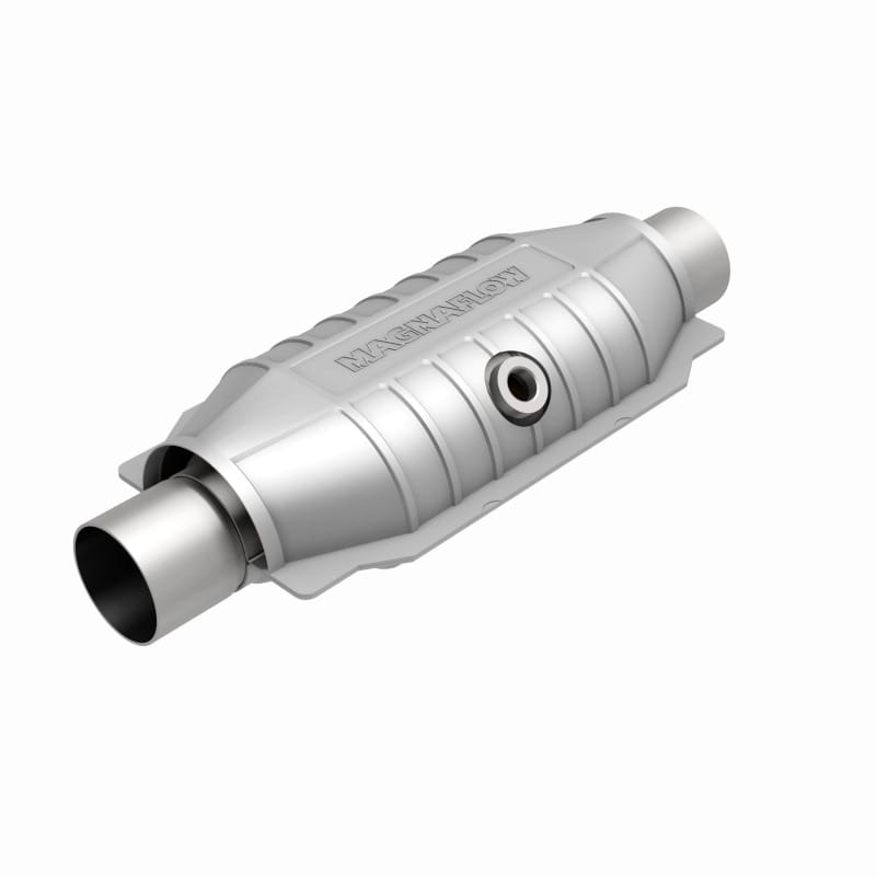 MagnaFlow Universal Catalytic Converter 2.50 Mid O2 Rear