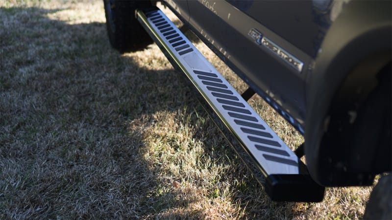 Lund 09-17 Dodge Ram 1500 Crew Cab Summit Ridge 2.0 Running Boards - Stainless thumbnail 5