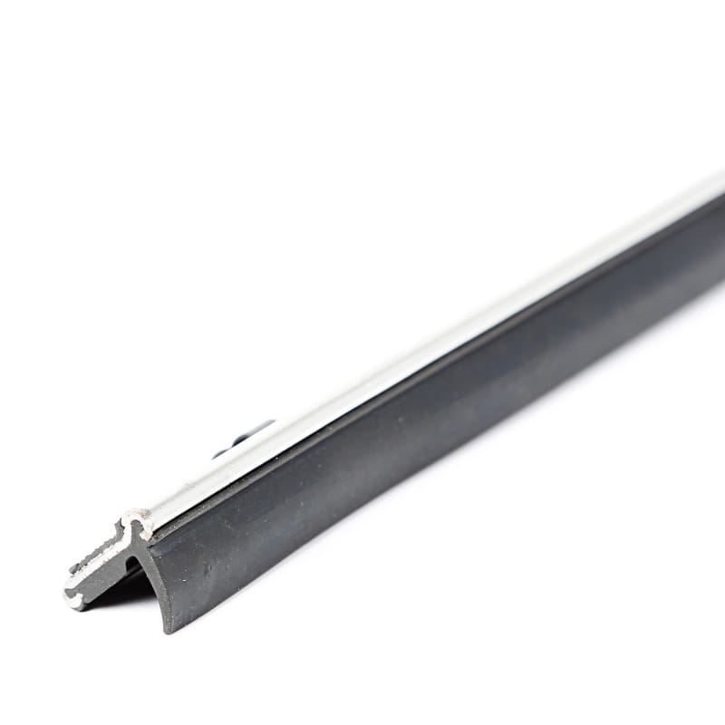 Omix Weatherstrip Outer Right- 66-73 Commando thumbnail 2