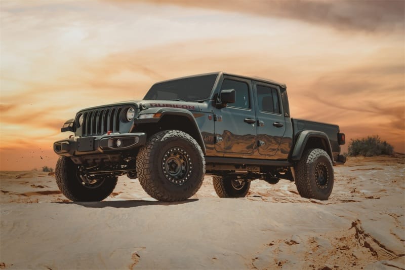 Tuff Country 20-23 Jeep Gladiator 3.5in Suspension Lift with New Shocks thumbnail 2
