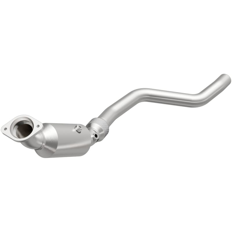 MagnaFlow Direct Fit Catalytic Converter 2005 Chrysler 300C 5.7L V8 / 2005 Dodge Magnum 5.7L V8
