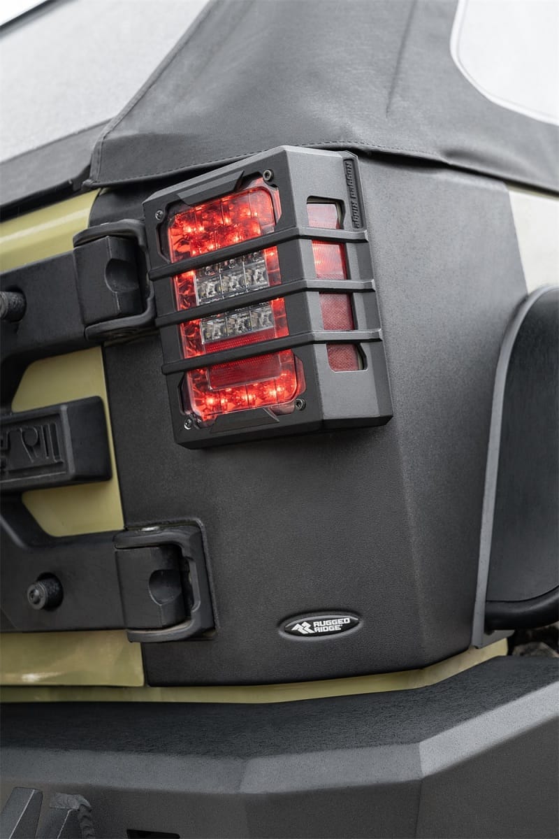 Rugged Ridge Rear Corner Kit Body Armor 4-Door 07-18 Jeep Wrangler JKU thumbnail 2